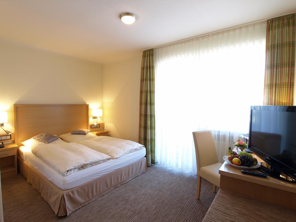 Hotel Landhaus Silbertanne Rotenburg a.d. Fulda Kültér fotó
