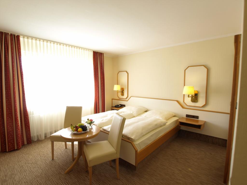 Hotel Landhaus Silbertanne Rotenburg a.d. Fulda Kültér fotó