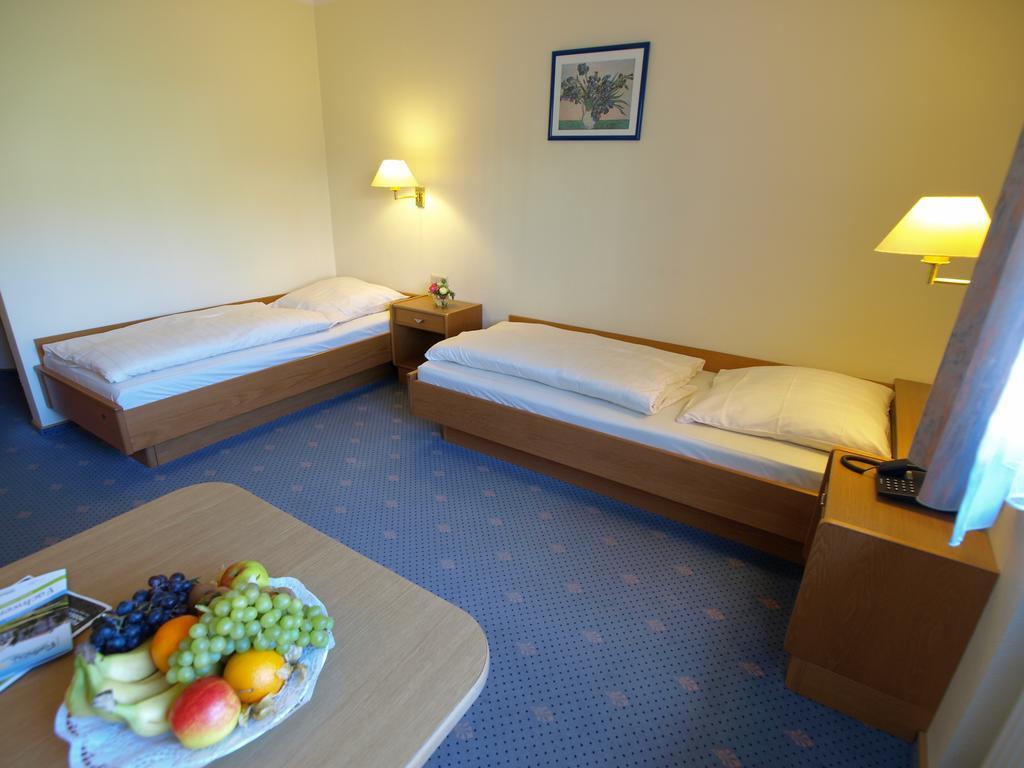 Hotel Landhaus Silbertanne Rotenburg a.d. Fulda Kültér fotó