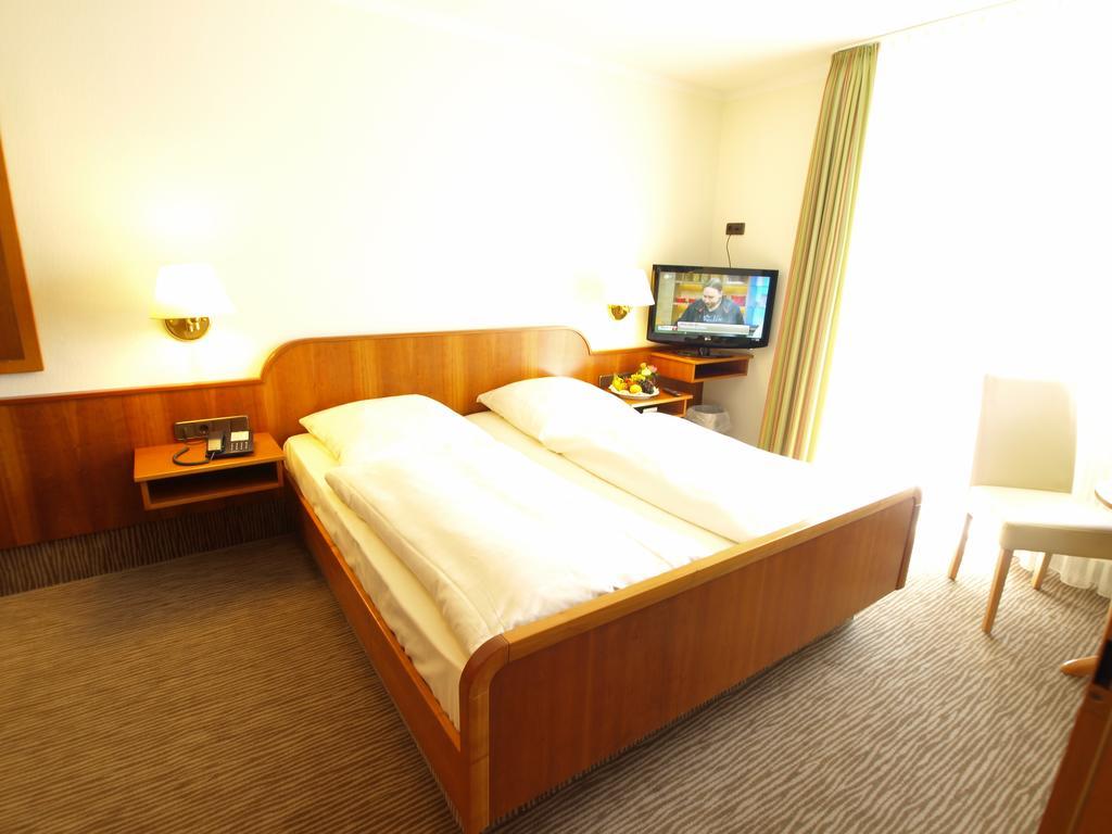 Hotel Landhaus Silbertanne Rotenburg a.d. Fulda Kültér fotó